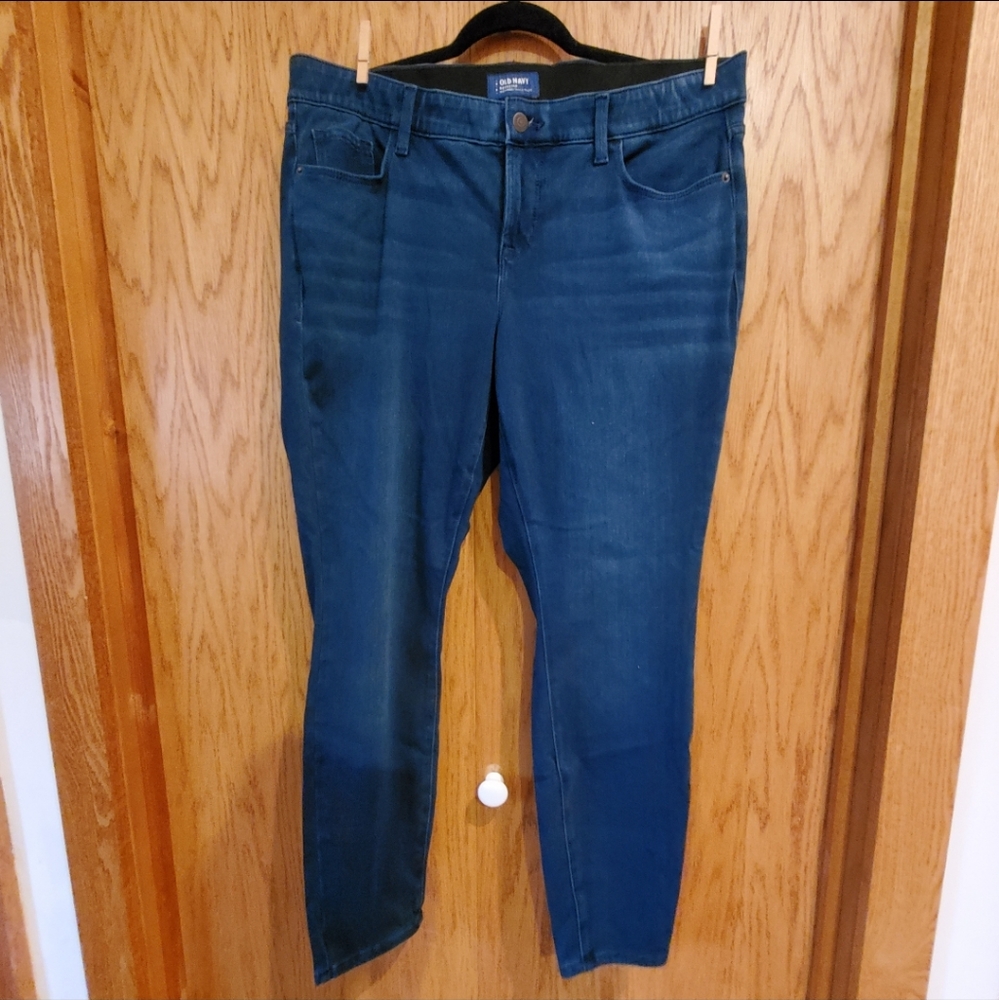 Old Navy Rockstar High-rise dark wash denim skinny jeans super stretchy size 20